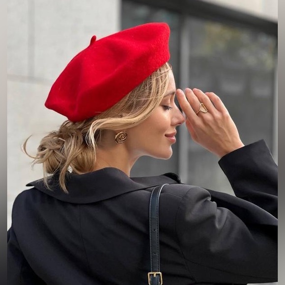 Brand New Classic Red Wool 100% Beret Hat, OS - Picture 1 of 12